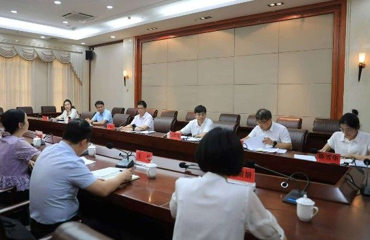 院领导赴崇左、钦州参加走访校友活动
